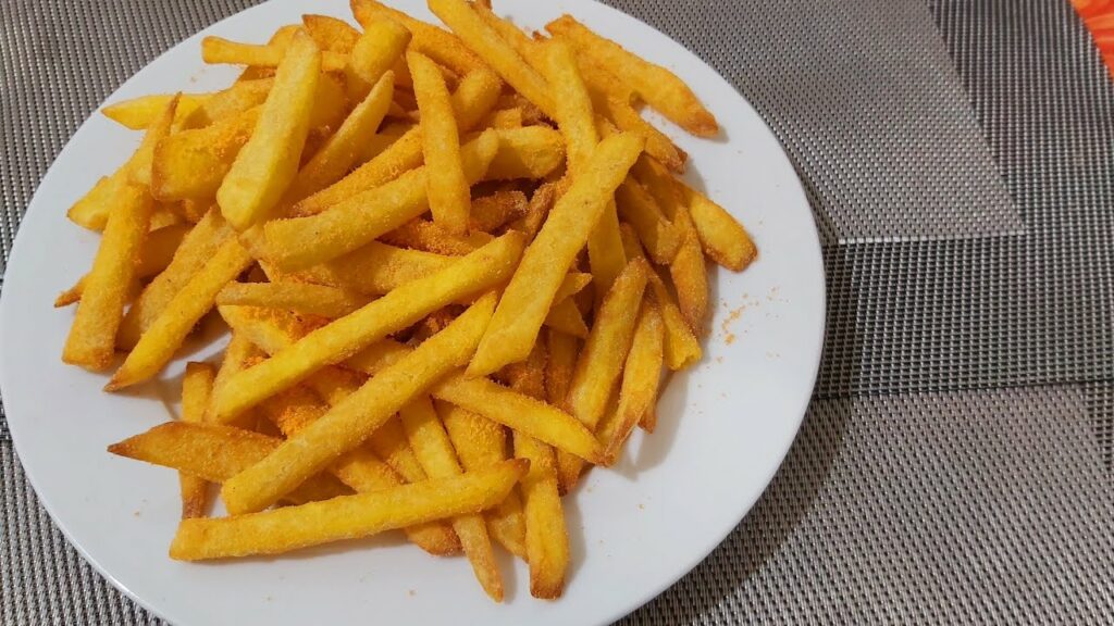 Cách làm khoai lắc phô mai giòn tan thơm ngon như hàng rong