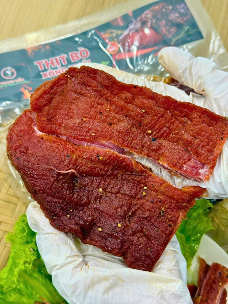 Hướng Dẫn Phân Biệt Khô Bò Sạch Và Khô Bò Nhuộm Màu Chỉ Trong 3 Phút