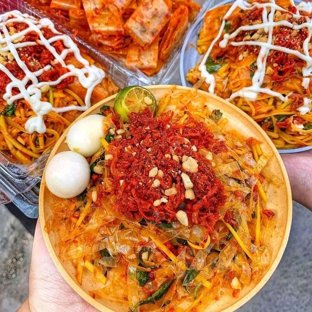 Bánh tráng trộn khô bò
