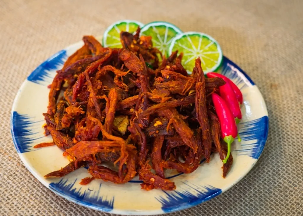 Bí quyết làm khô bò ngon: 10 gia vị giúp thịt đậm đà chuẩn vị