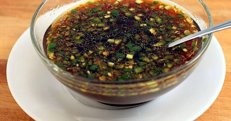 Sốt Gỏi Khô Bò: Cách Làm Nước Chấm Gỏi Khô Bò Ngon