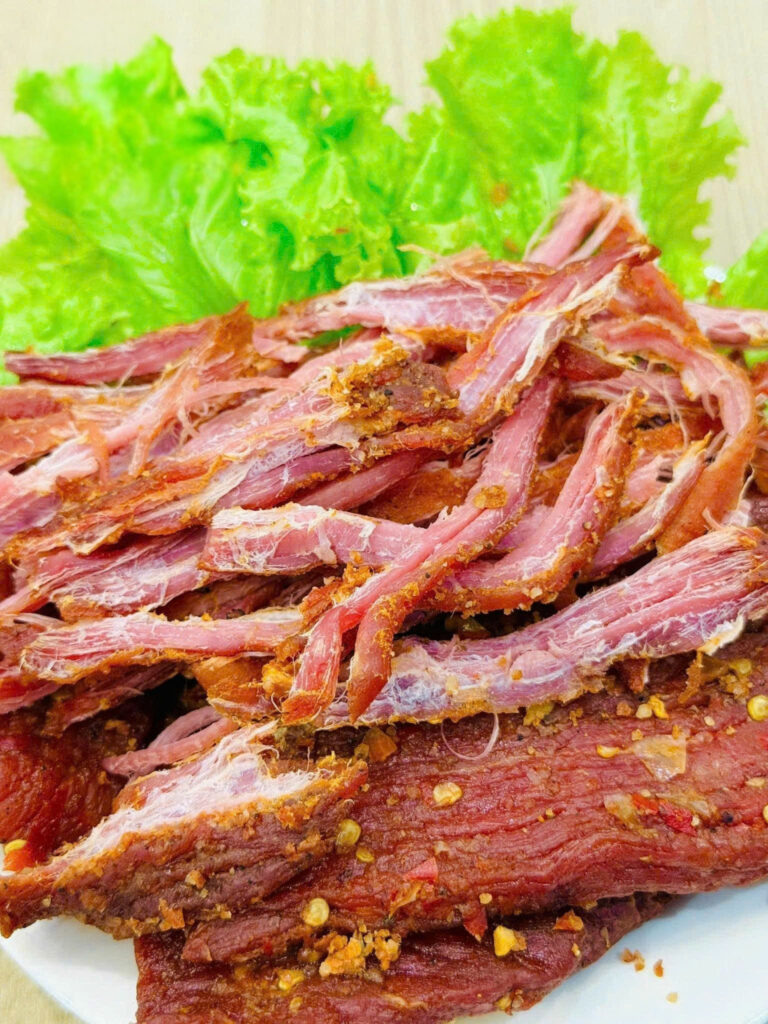 Khô bò xông khói: 5 bí quyết làm tại nhà dai mềm, đậm vị