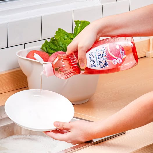 Nước rửa chén Rocket 600ml hương bưởi - Hình ảnh 4